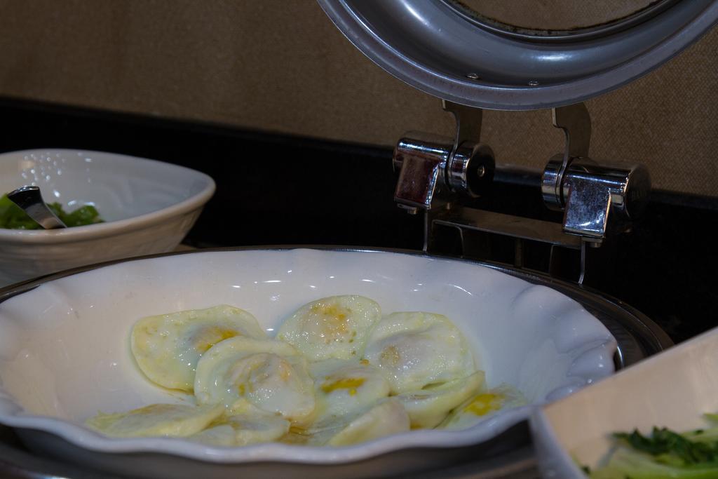 Yinfeng Hotel Guangzhou North Station Branch, Huacheng Road Subway Station Branch Екстер'єр фото